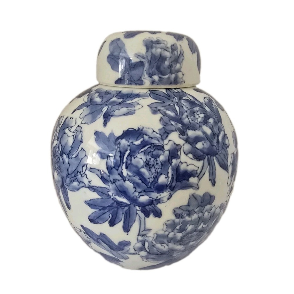 Vintage 80s Chinoiserie Blue and White Ceramic Ginger Jar with Lid 8 1/2 Inch